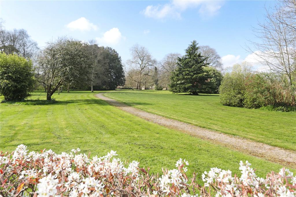 Communal Grounds