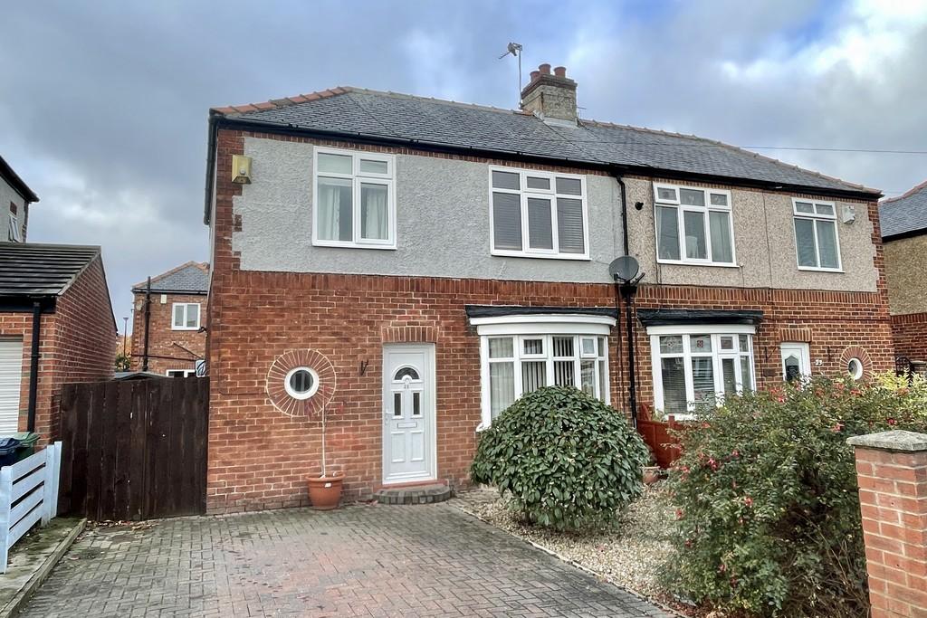 Darien Avenue, Fulwell 2 bed semi-detached house for sale - £184,950