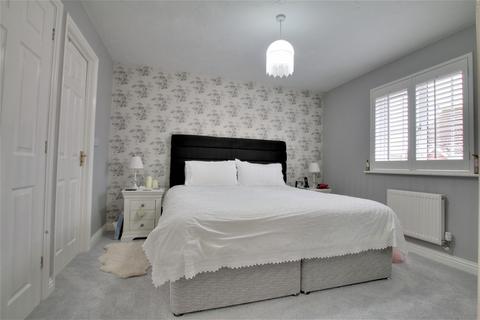 58 Gull Way, Chatteris, PE16 6DT