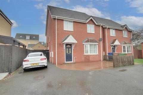 4 bedroom detached house for sale - Gull Way, Chatteris