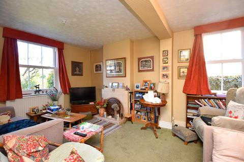 Fairview Ipswich Road, Holbrook, Ipswich, IP9 2QR