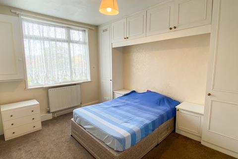 3 bedroom apartment for sale - Shaftesbury Road, Cheadle Heath, Stockport