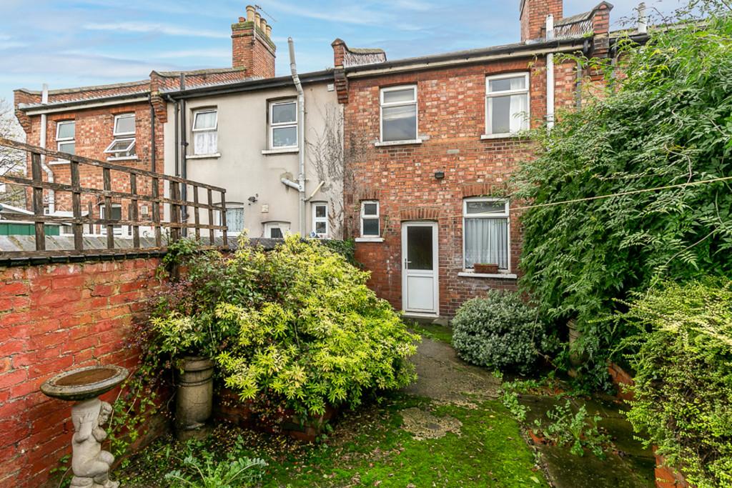 Goodhall Street, London 3 bed cottage £575,000