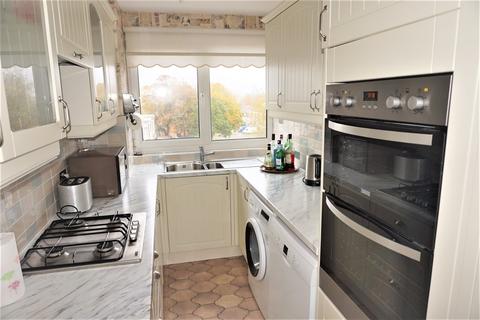 2 bedroom apartment for sale - Britten Lodge, Fair Acres, Bromley