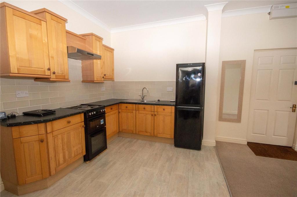 The Pump House, London Road, Bishops 2 Bed Apartment - £220,000