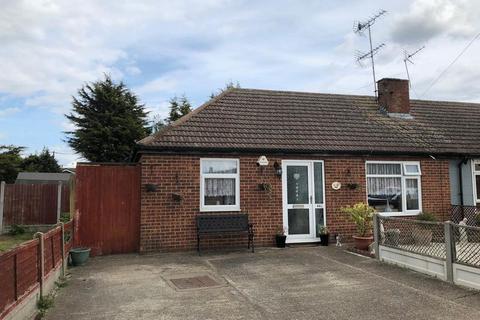 2 bedroom bungalow for sale - East Crescent, Canvey Island