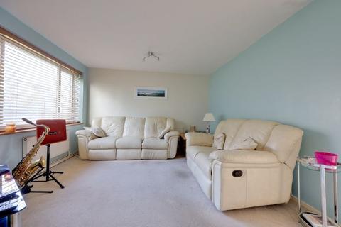 3 bedroom semi-detached house for sale - East View Fields, Plumpton Green, Lewes. East Sussex