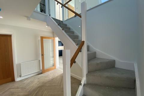 5 Caeffynnon, Drefach, Llanelli, SA14 7BJ