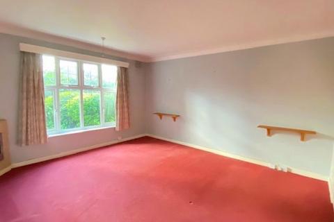 7 Imber Close, Esher, KT10 8EB