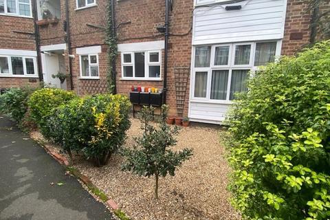 7 Imber Close, Esher, KT10 8EB
