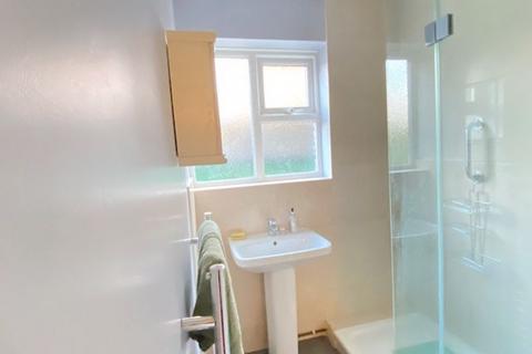 7 Imber Close, Esher, KT10 8EB