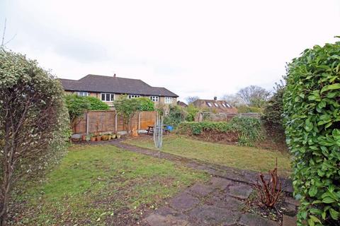 8 Norfolk Avenue, South Croydon, CR2 8BN