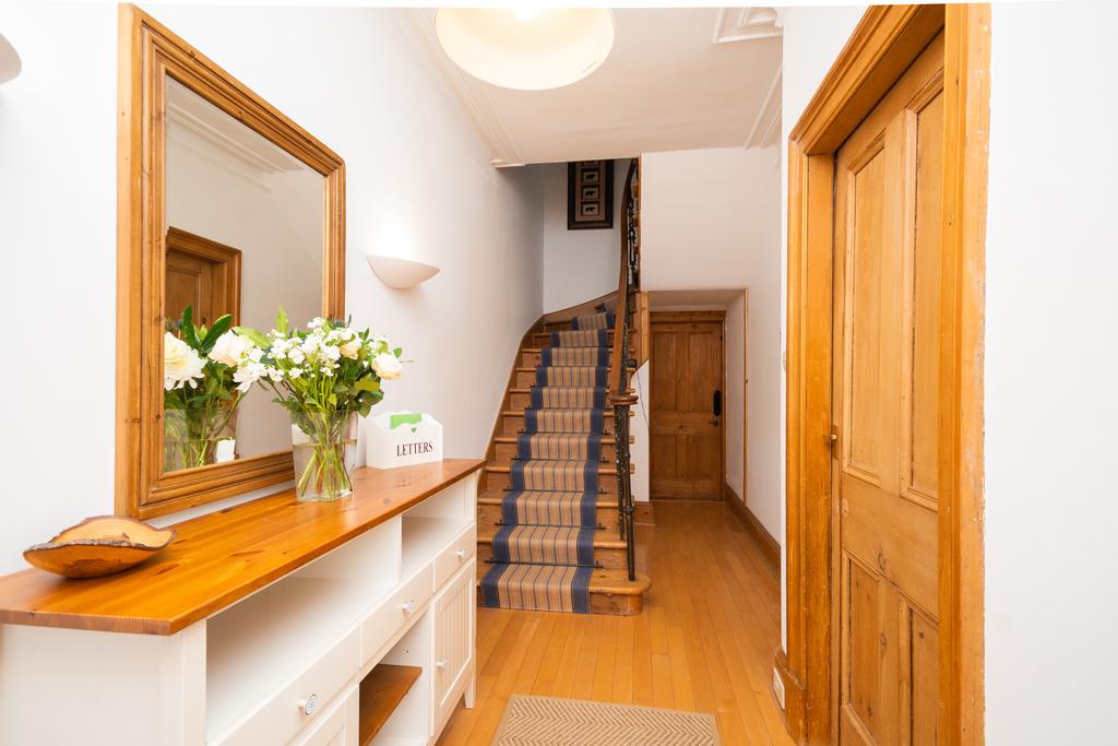 Kilbryde Crescent, Dunblane FK15 4 bed semidetached house for sale £
