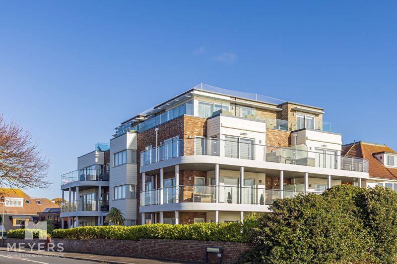 Overcliff Drive, Bournemouth, BH5 2 bed apartment for sale £