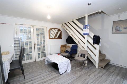 3 bedroom terraced house for sale - Daniels Welch, Coffee Hall, Buckinghamshire, Buckinghamshire, MK6