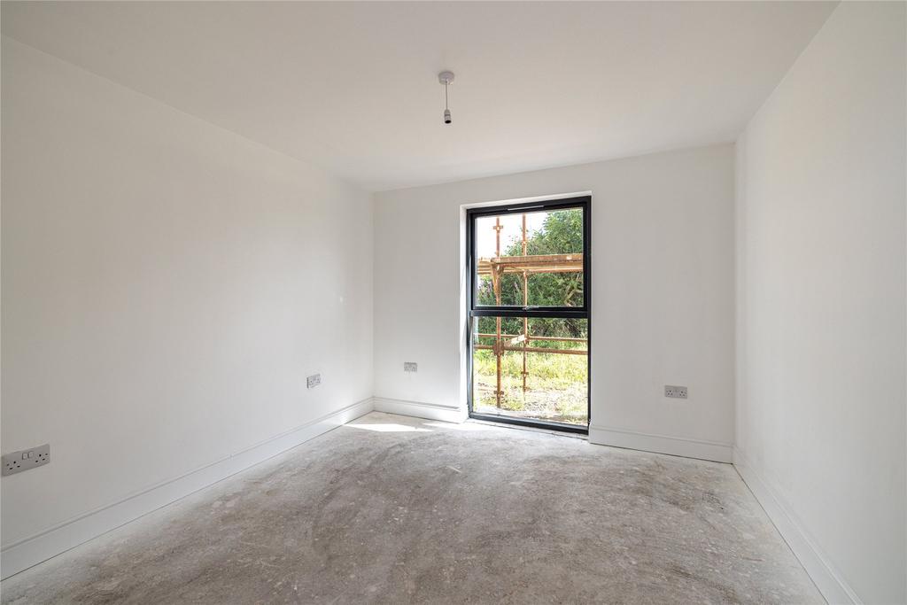 Office/Bedroom 4