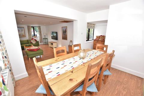 4 bedroom detached house for sale - Poplar Farm Close, Saughall Masssie, Wirral, CH46