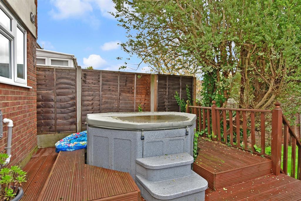 Patio / Decking