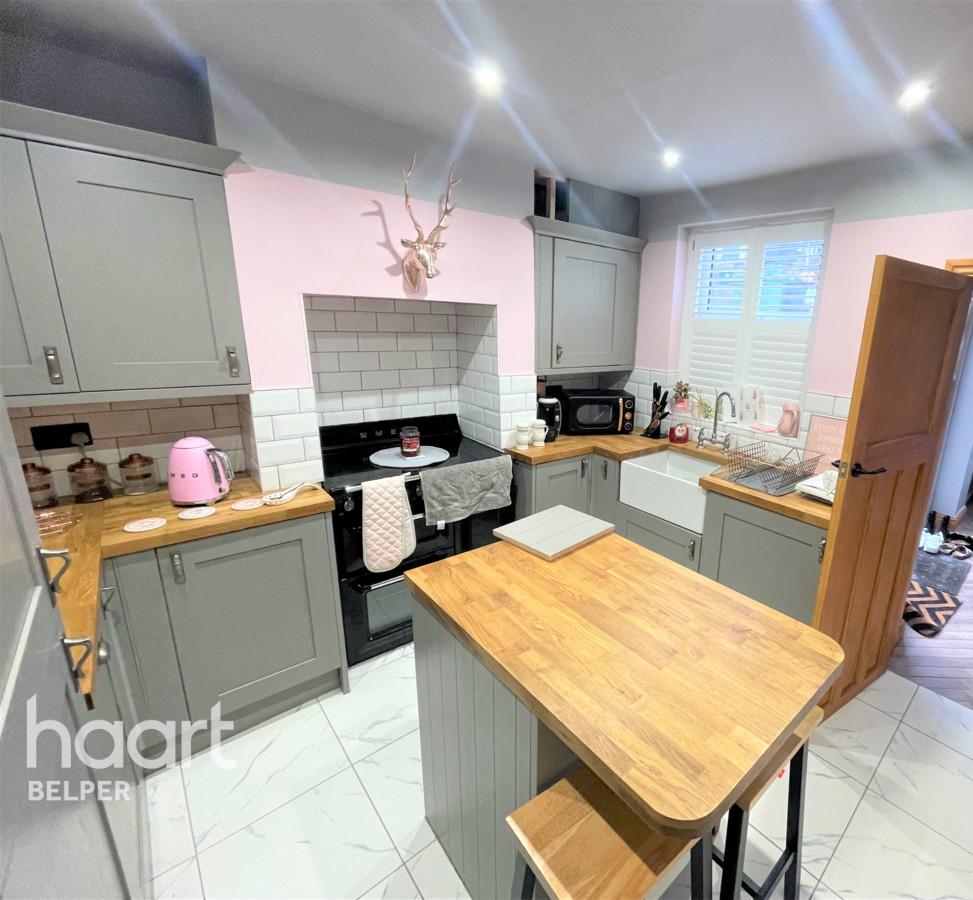 Street Lane, Denby 2 bed end of terrace house £185,000