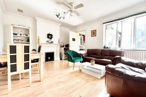 2 bedroom apartment to rent, Hook Rise South, Surbiton, KT6