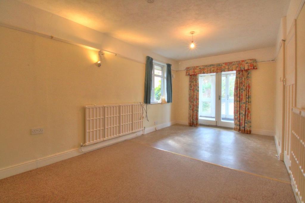 Bredfield Road, Woodbridge 3 bed detached bungalow to rent £1,000 pcm