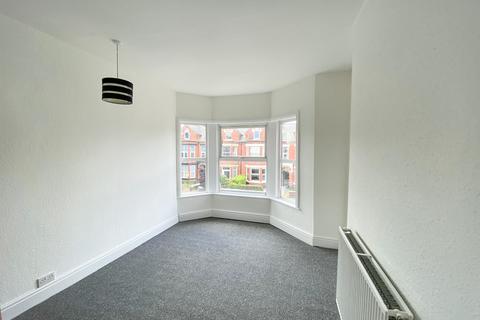 5 bedroom terraced house to rent - Nantwich Road, Crewe CW2