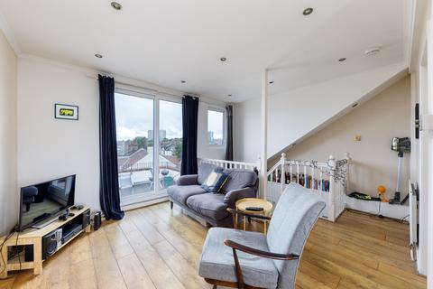 3 bedroom flat for sale - Flat 2, 188 High Street, London, Greater London SE20 7QB