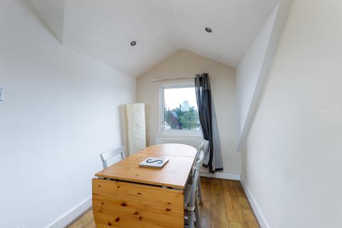 3 bedroom flat for sale - Flat 2, 188 High Street, London, Greater London SE20 7QB