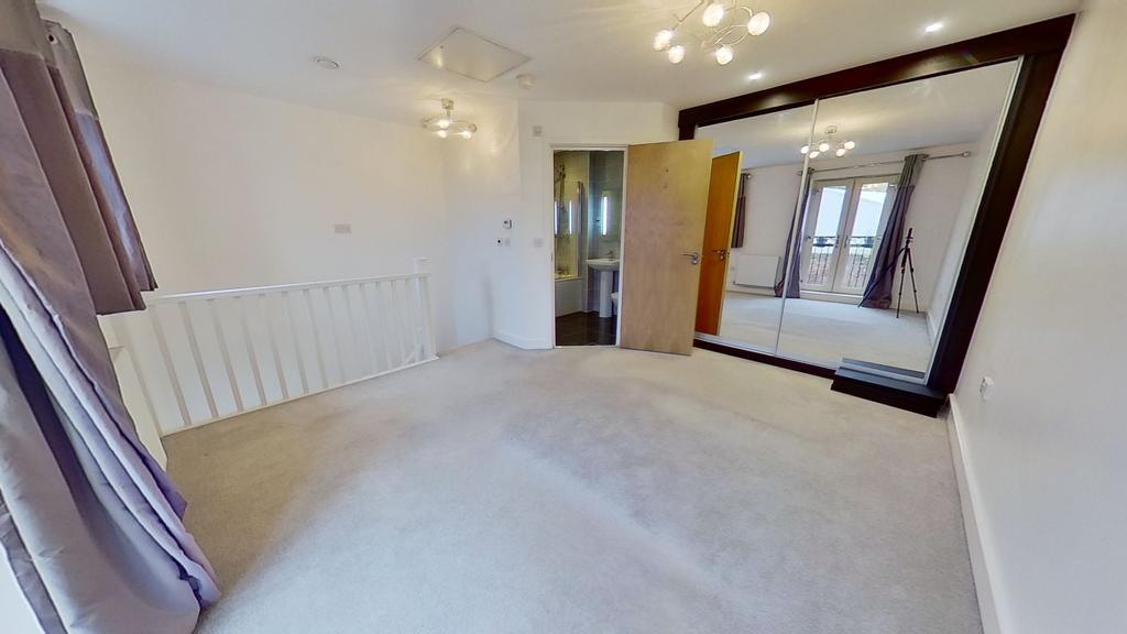 Holts Crest Way, City Centre, Leeds 2 bed house £995 pcm (£230 pw)