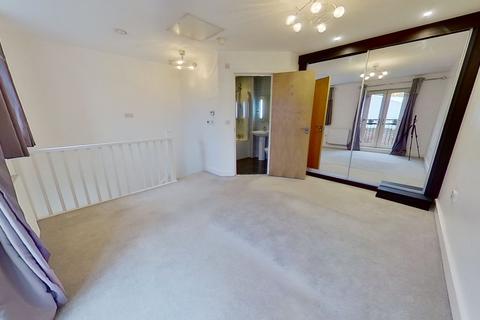 2 bedroom house to rent, Holts Crest Way, City Centre, Leeds