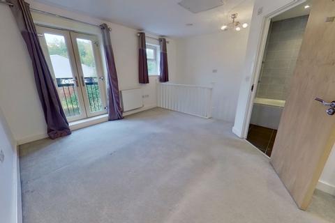 2 bedroom house to rent, Holts Crest Way, City Centre, Leeds