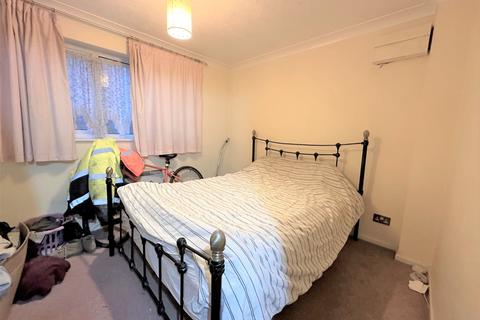 1 bedroom flat for sale - Ferrier Close, Rainham,