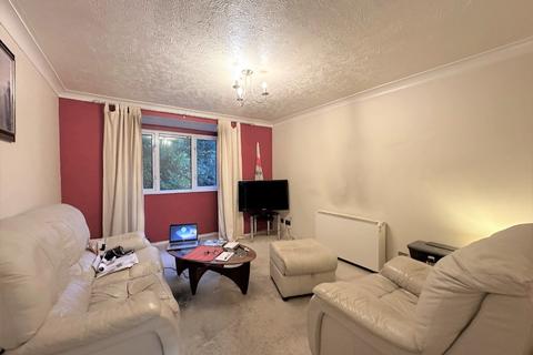 1 bedroom flat for sale - Ferrier Close, Rainham,