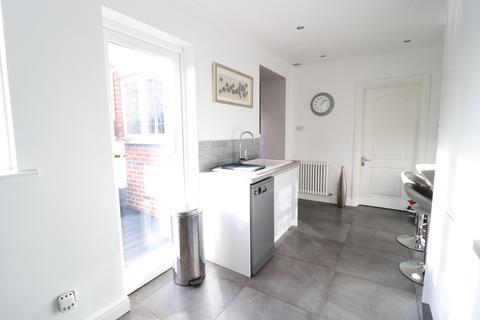 33 Camden Road, Chafford Hundred, Grays, RM16 6PY