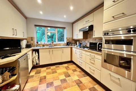 4 bedroom detached house for sale - Weymouth