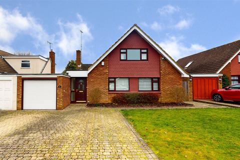 4 bedroom detached house for sale, Lingcroft, Kingswood, Basildon, Essex, SS16