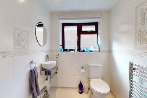 undefined, Lingcroft, Kingswood, Basildon, Essex, SS16