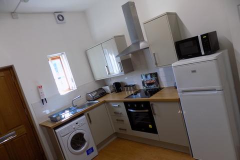 3 bedroom flat to rent - Glossop Road, Sheffield S10