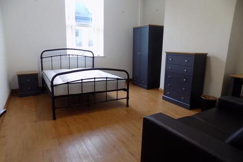 3 bedroom flat to rent - Glossop Road, Sheffield S10