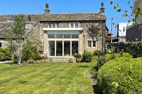 3 bedroom semi-detached house for sale - High Lane, Hall Bower, Huddersfield, West Yorkshire, HD4