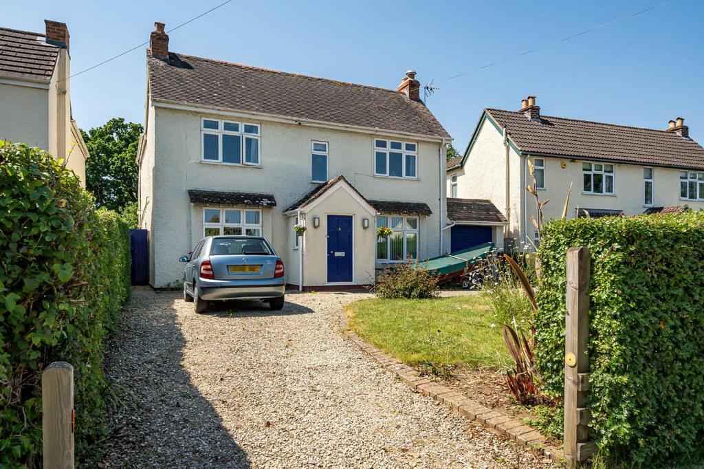 Badgeworth Lane, Badgeworth, Cheltenham, Gloucestershire, GL51 4 bed
