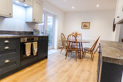 1 Ashfield Rise, Whickham, Newcastle Upon Tyne, NE16 4PN
