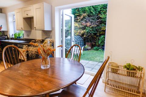 1 Ashfield Rise, Whickham, Newcastle Upon Tyne, NE16 4PN