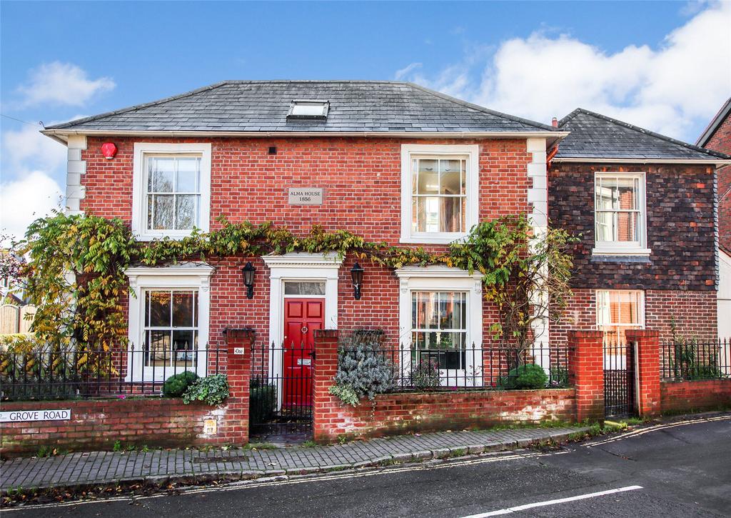 Grove Road, Lymington, Hampshire, SO41 4 bed detached house £1,495,000