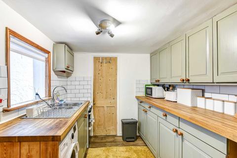 3 bedroom terraced house to rent, Westbourne Place, Hove