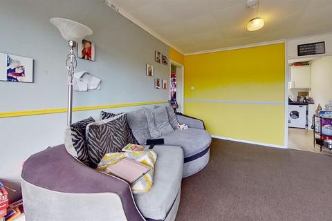 2 bedroom flat for sale - George Street, Dover