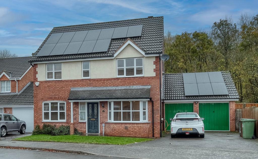 Dairy Lane, Brockhill Redditch B97 6TR 4 bed detached house £465,000
