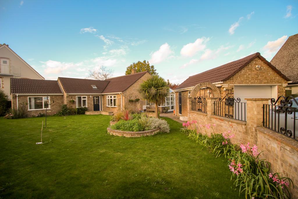 Reach Road, Burwell, Cambridge 3 bed detached bungalow £575,000