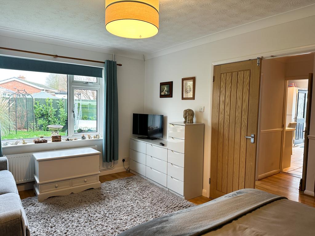 Dining Room/Bedroom 3