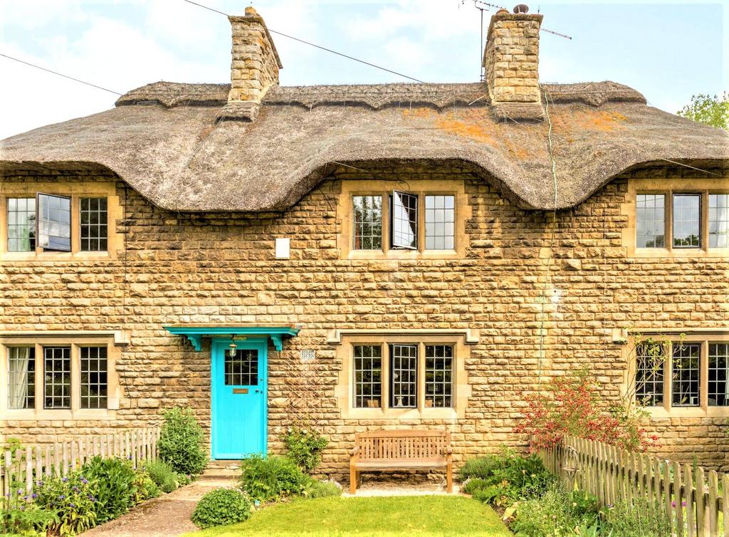 Lutton Road, Polebrook, Northamptonshire, PE8 3 bed house for sale £